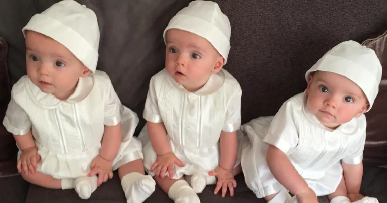 Ze verwachtte een drieling, maar de artsen konden hun ogen niet geloven toen ze de baby's zagen